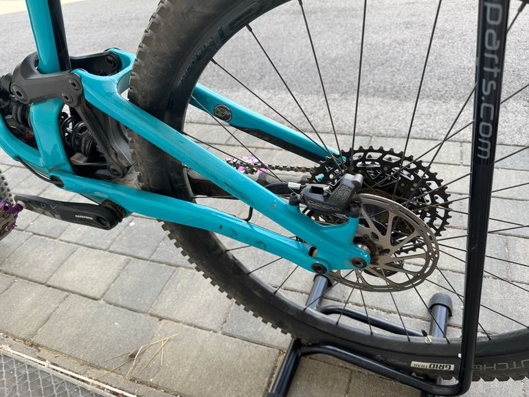 Used Specialized Enduro Comp 2020 2020 Mountainbike, Blue, 29 — image 5 of 13