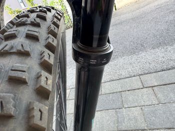 Used Specialized Enduro Comp 2020 2020 Mountainbike, Blue, 29 — image 10 of 13