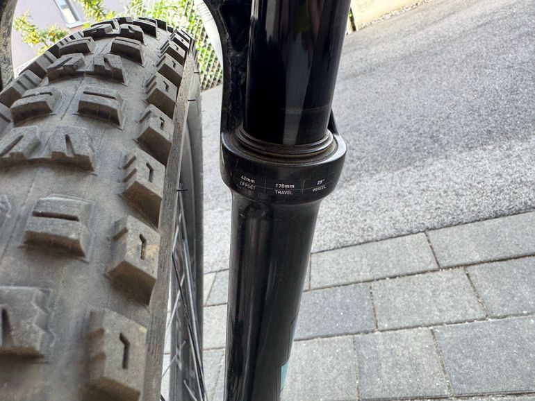 Used Specialized Enduro Comp 2020 2020 Mountainbike, Blue, 29 — image 10 of 13