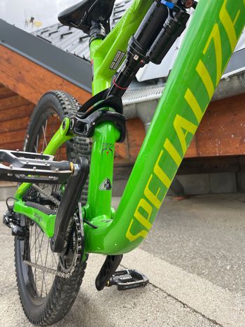 Used Specialized Enduro Comp 29/6Fattie 2017 2017 Mountainbike, Green, 29 — image 7 of 8