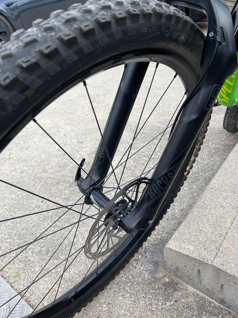 Used Specialized Enduro Comp 29/6Fattie 2017 2017 Mountainbike, Green, 29 — image 5 of 8