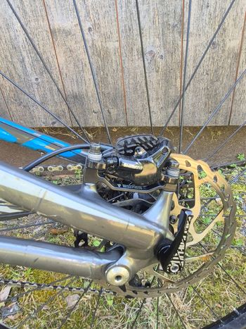 Used Specialized VTT Specialized Enduro Comp 650B 2015 Mountainbike, Light Gray — image 6 of 9