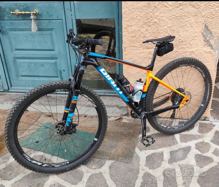 Used Giant XTC Advanced 29 2 2017 2017 Mountainbike, Orange, 29 — image 2 of 6