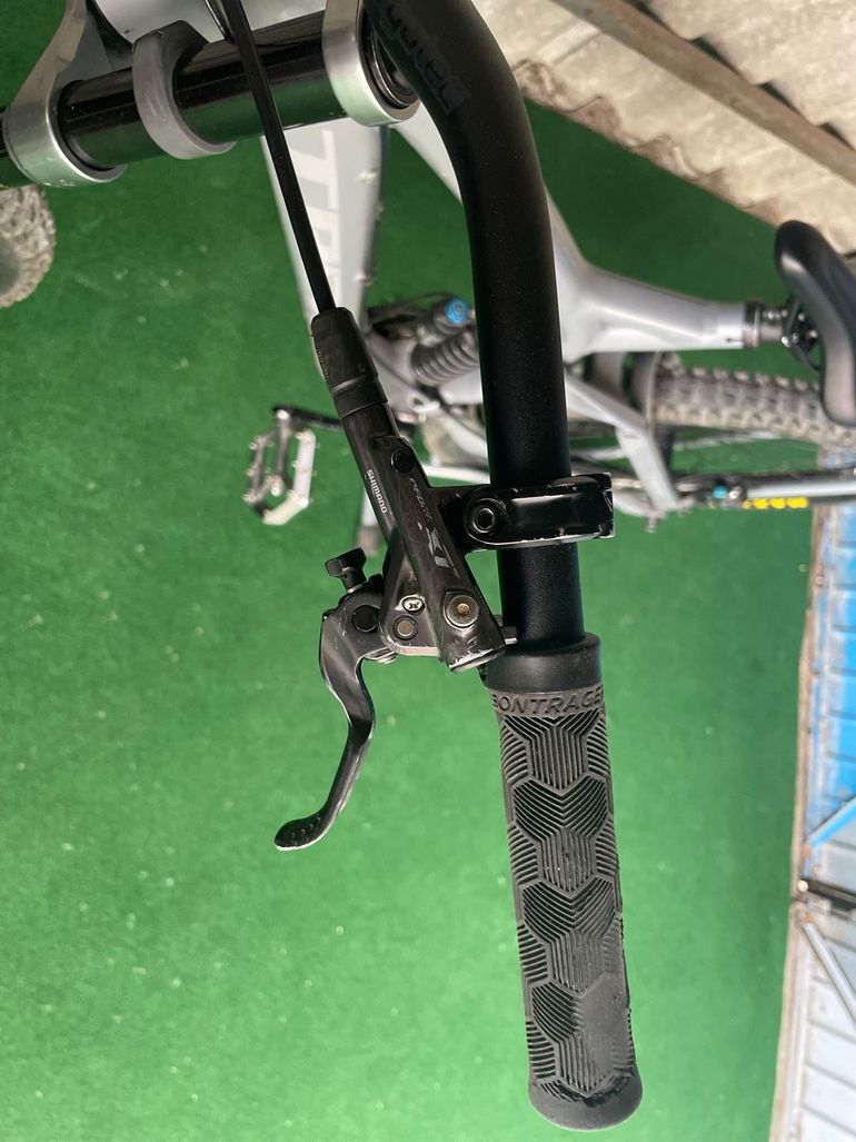 Used Trek Session 8 27.5 2019 2019 Mountainbike, Light Gray, 27.5 — image 8 of 19