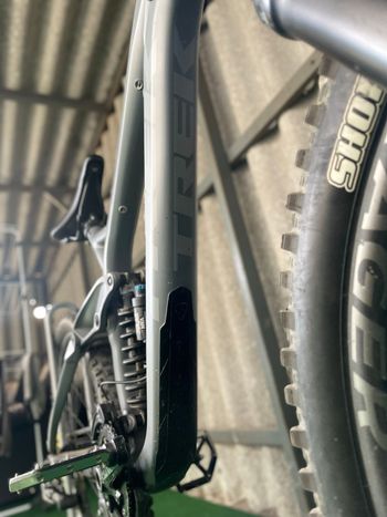 Used Trek Session 8 27.5 2019 2019 Mountainbike, Light Gray, 27.5 — image 16 of 19