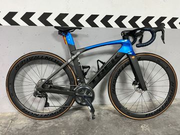Gebrauchtes Trek Madone SL 7 2021 2021 Road & Gravel, Blau — Bild 1 von 9