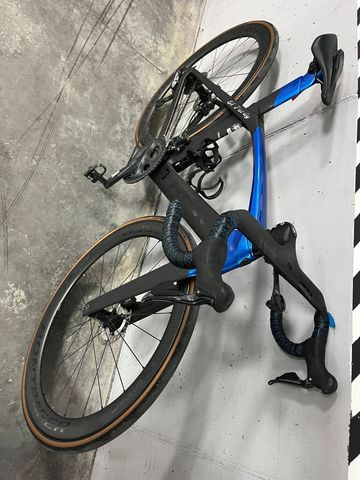 Gebrauchtes Trek Madone SL 7 2021 2021 Road & Gravel, Blau — Bild 4 von 9