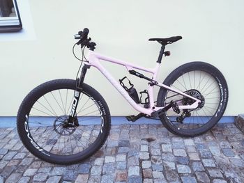 Used Specialized Epic Pro LTD 2023 2023 Mountainbike, Red, 29 — image 3 of 5