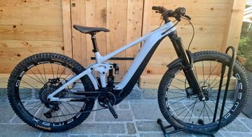 Gebrauchtes Giant Reign E+1 MX 2022 Mountainbike, Hellgrau — Bild 2 von 6