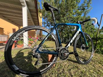 Used Trek Émonda SL 5 Disc 2022 2022 Road & Gravel, Blue — image 4 of 10