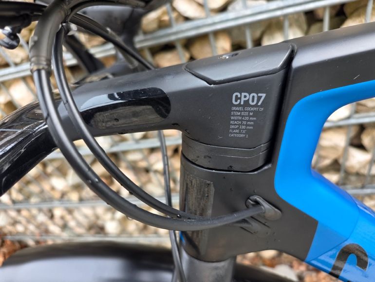Used Canyon Grail CF SL 8.0 2019 2019 Road & Gravel, Blue — image 7 of 8