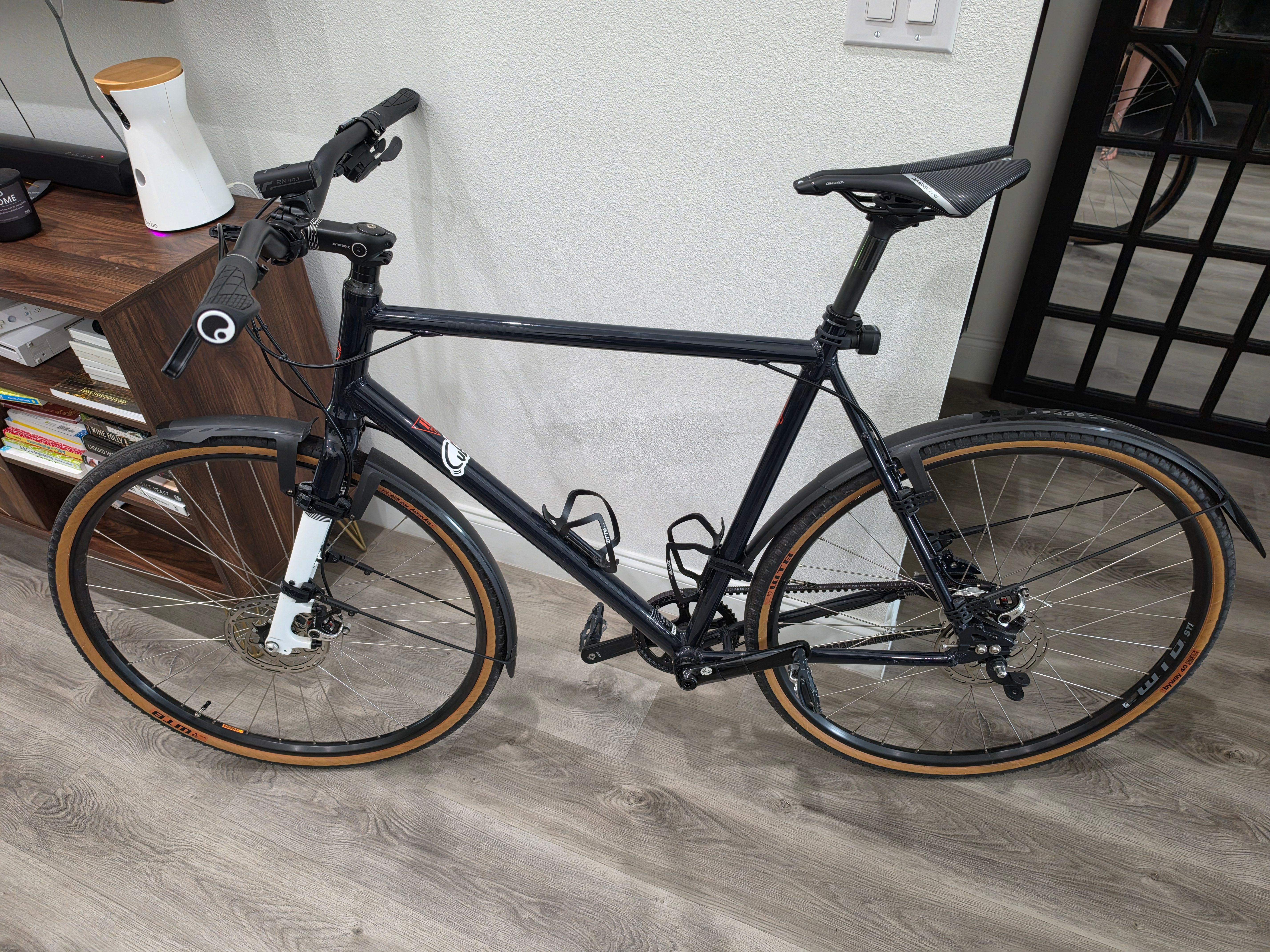 Priority APOLLO GRAVEL 2024 2024