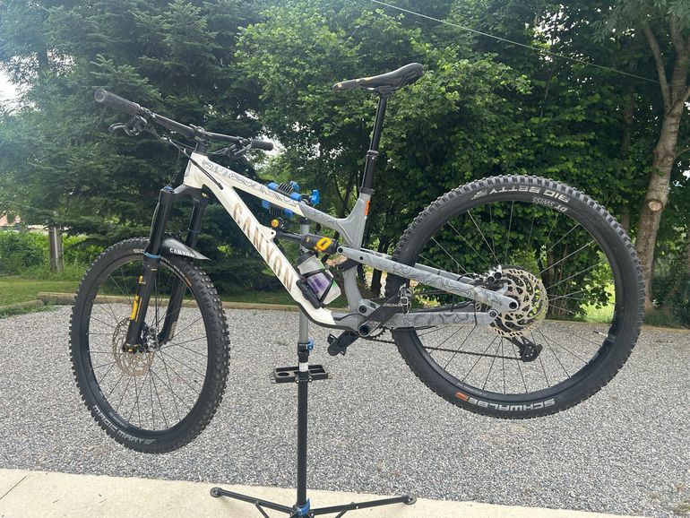 Used Canyon Spectral 27 FW 2024 2024 Mountainbike, White, 27.5 — image 2 of 7