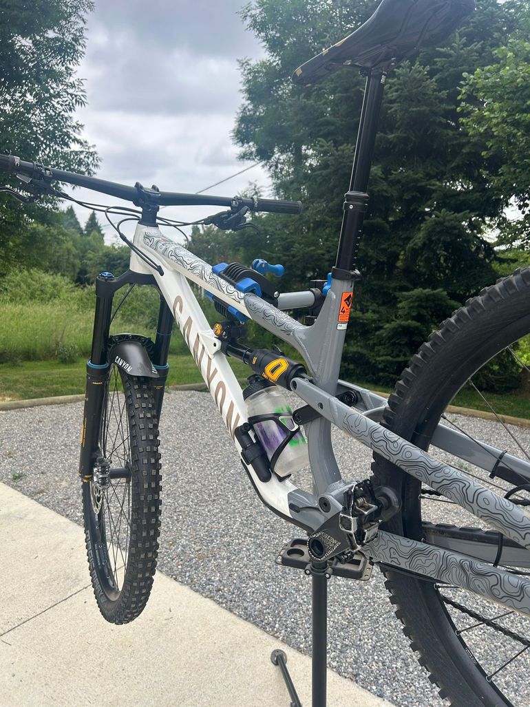 Used Canyon Spectral 27 FW 2024 2024 Mountainbike, White, 27.5 — image 7 of 7