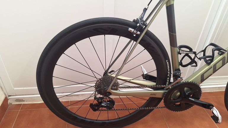 Used Coluer Invicta Shimano 105 2023 Road & Gravel, Verde — image 6 of 7
