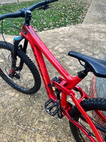 Used Norco Range C2 27.5 2019 2019 Mountainbike, Red, 27.5 — image 6 of 8