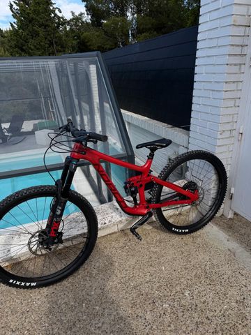 Used Norco Range C2 27.5 2019 2019 Mountainbike, Red, 27.5 — image 5 of 8