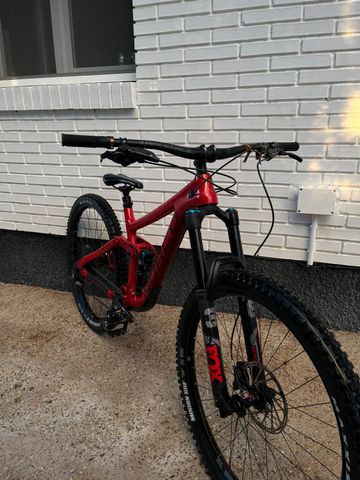 Used Norco Range C2 27.5 2019 2019 Mountainbike, Red, 27.5 — image 2 of 8