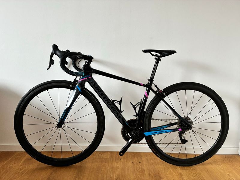 Used Airstreeem Custom SRAM Red eTap 2016 Road & Gravel, Black — image 2 of 6