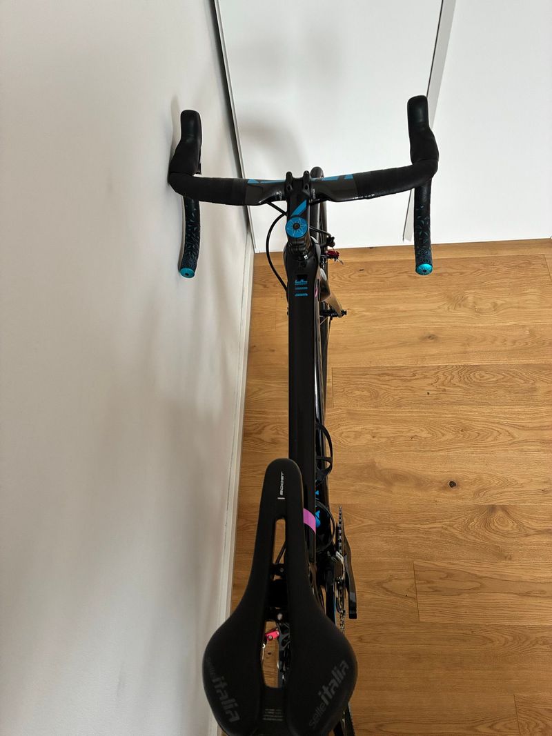 Used Airstreeem Custom SRAM Red eTap 2016 Road & Gravel, Black — image 5 of 6