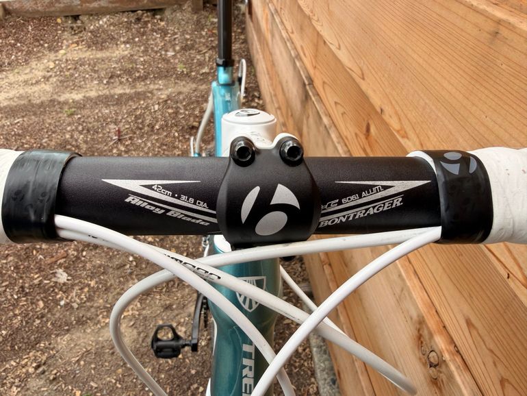 Used Trek Domane 4.3 Compact 2014 2014 Road & Gravel, Blue — image 12 of 24