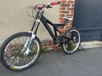 Used GT GT Custom SRAM X9 2010 Mountainbike, Black — image 4 of 9