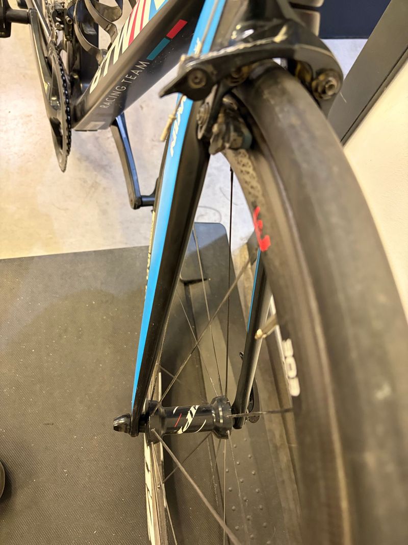 Used B Twin Custom Shimano Dura Ace 2018 Road & Gravel, Black — image 9 of 10