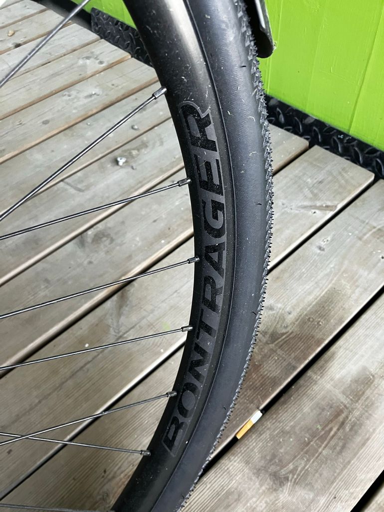 Used Trek FX Sport 4 2025 2025 Urban, Black — image 6 of 7