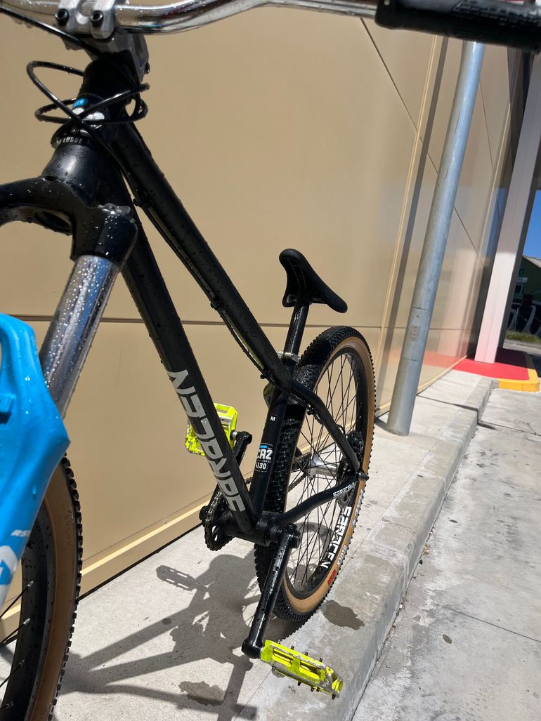 Used Saracen CR 2 AÑO 2018 2018 Mountainbike, Black — image 6 of 9