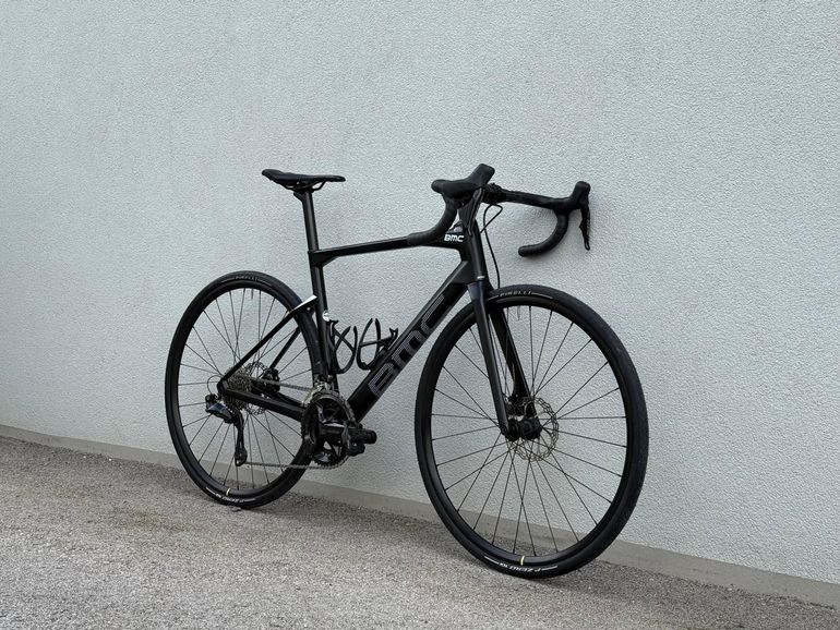 Used BMC Roadmachine FIVE 2023 2023 Road & Gravel, Schwarz — image 11 of 12