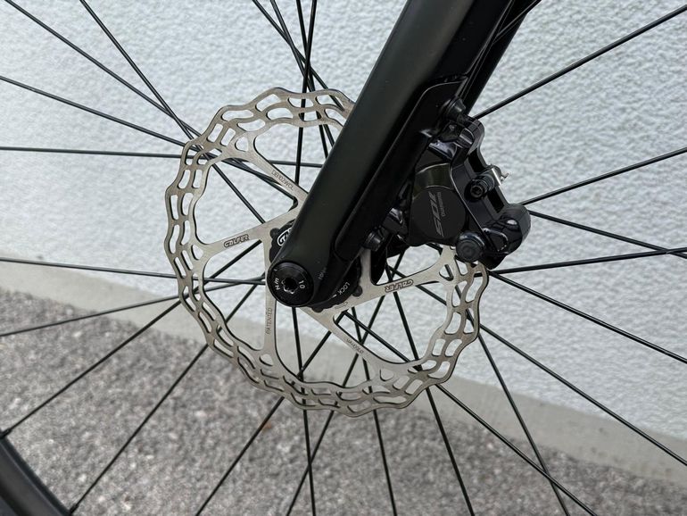 Used BMC Roadmachine FIVE 2023 2023 Road & Gravel, Schwarz — image 4 of 12