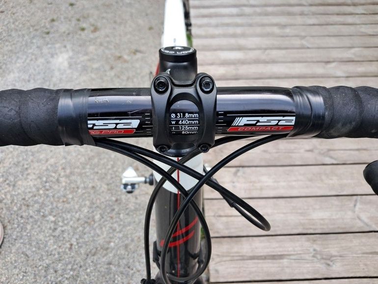 Used Centurion Gigadrive 4200 Carbon 2013 2012 Road & Gravel, White — image 7 of 14