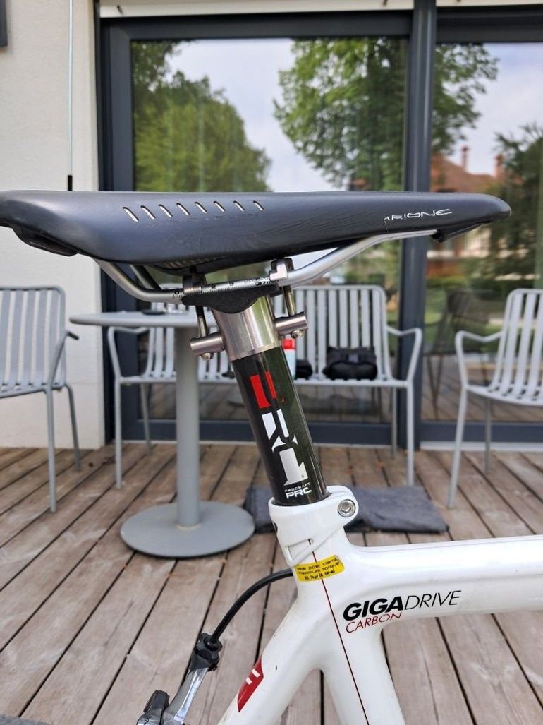 Used Centurion Gigadrive 4200 Carbon 2013 2012 Road & Gravel, White — image 10 of 14