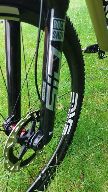 Gebrauchtes Specialized Epic SRAM XX1 Eagle AXS 2023 Mountainbike, Hellgrau, 29 — Bild 8 von 23