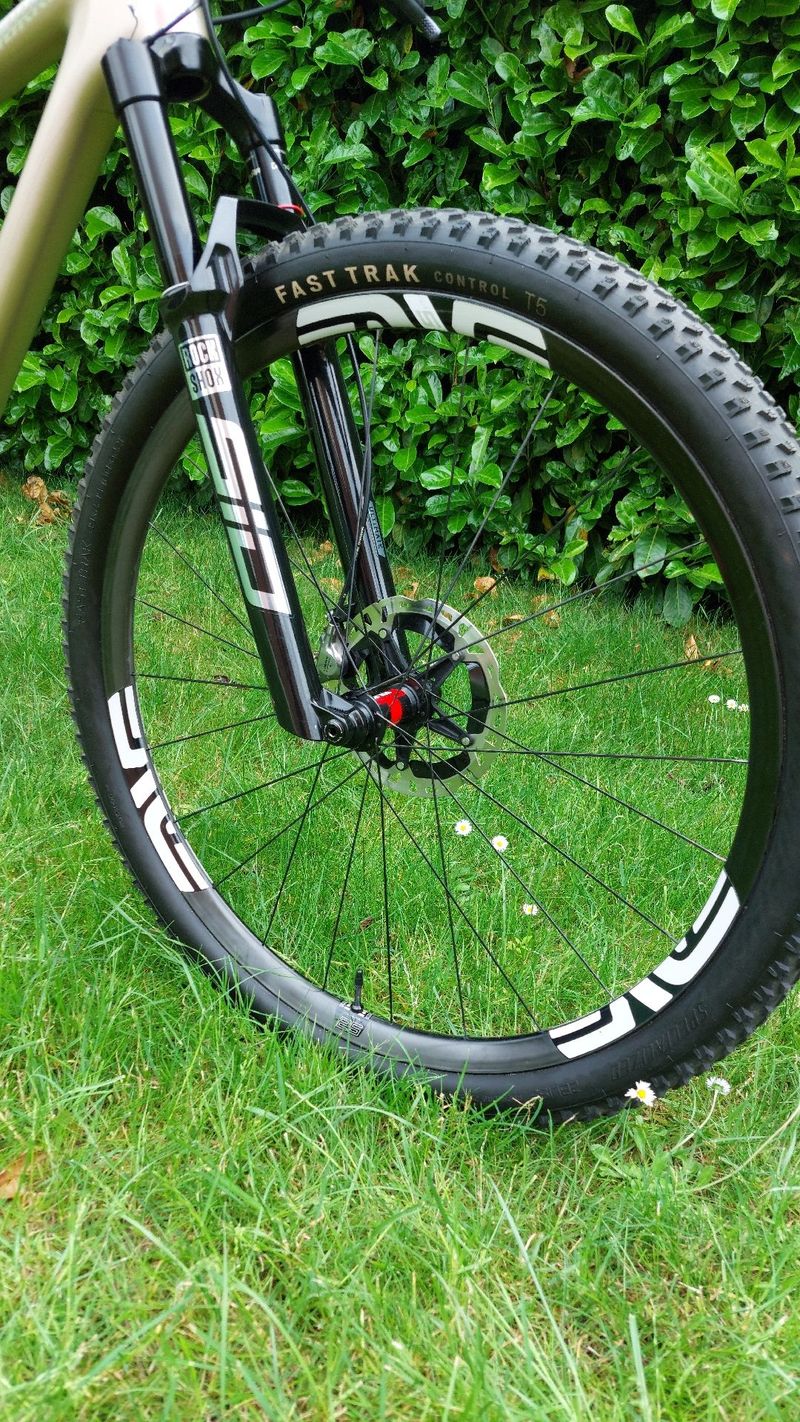Gebrauchtes Specialized Epic SRAM XX1 Eagle AXS 2023 Mountainbike, Hellgrau, 29 — Bild 7 von 23