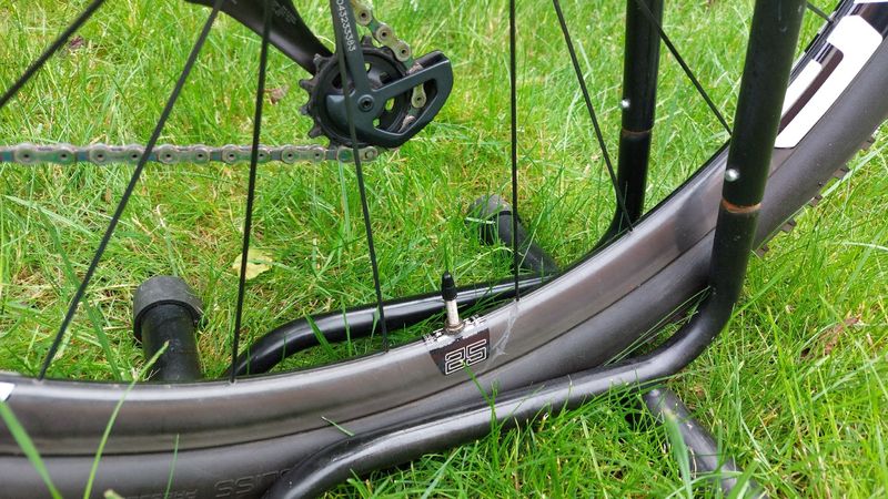 Gebrauchtes Specialized Epic SRAM XX1 Eagle AXS 2023 Mountainbike, Hellgrau, 29 — Bild 17 von 23