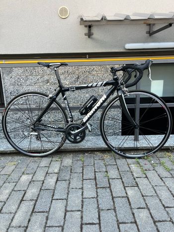Used Bianchi 928 Shimano Ultegra 2017 Road & Gravel, Black — image 3 of 13