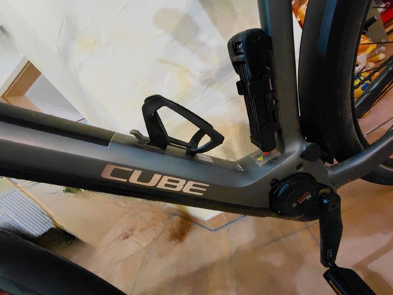 Used CUBE KATHMANDU HYBRID, PRO 750 2023 2023 Urban, Light Gray — image 5 of 8
