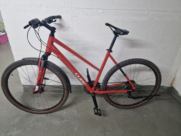 Käytetty CUBE NATURE ALLROAD Trapeze 2021 2021 Urban & Touring