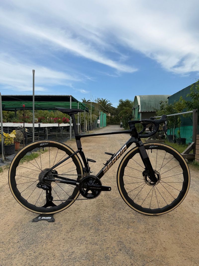 Used Berria BELADOR BR DURA-ACE Di2 2026 2026 Road & Gravel