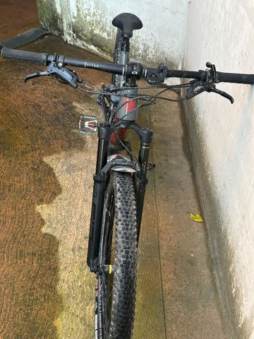 Brugt Mondraker F-PODIUM CARBON DC 2023 2023 Mountainbike — billede 4 af 5