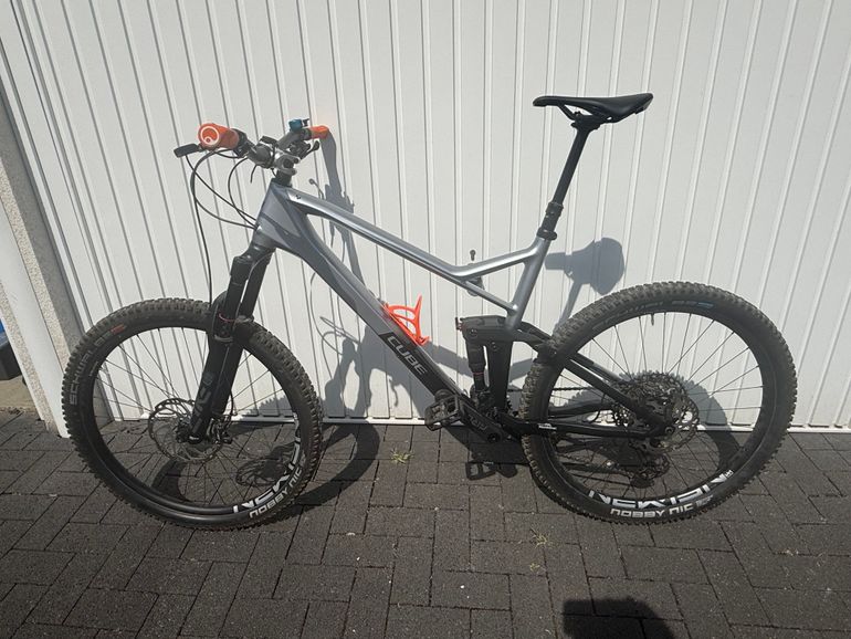 Used CUBE STEREO 140 HPC SL 27.5 2021 2021 Mountainbike, Light Gray, 27.5 — image 1 of 6