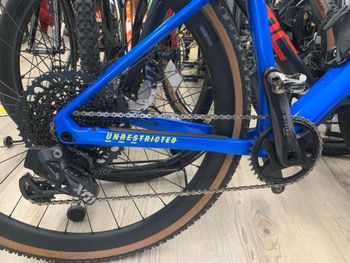 Used BMC URS 01 TWO 2023 2023 Road & Gravel, Blau — image 6 of 9
