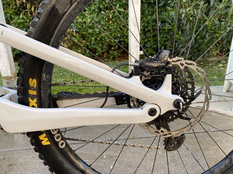 Used Canyon Spectral 125 CF 7 2022 2022 Mountainbike, White, 29 — image 4 of 8