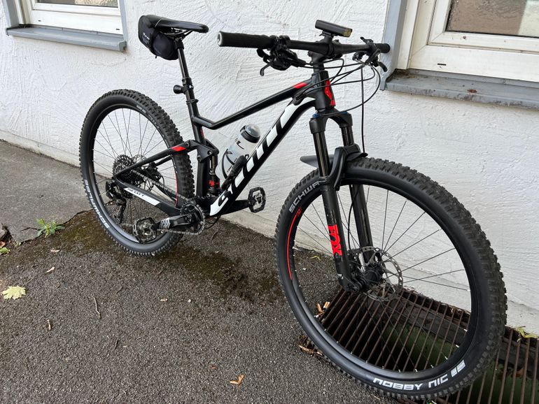 Used Scott Spark 940 2019 2019 Mountainbike, Black, 29 — image 4 of 13