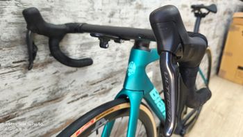 Used Bianchi Specialissima PRO Ultegra Di2 2025 2025 Road & Gravel, Green — image 35 of 38