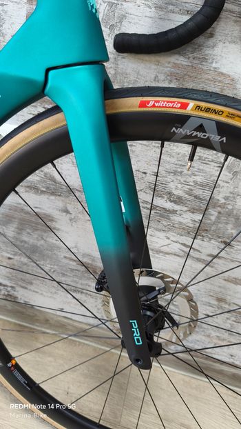 Used Bianchi Specialissima PRO Ultegra Di2 2025 2025 Road & Gravel, Green — image 19 of 38