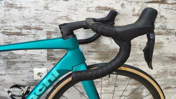 Used Bianchi Specialissima PRO Ultegra Di2 2025 2025 Road & Gravel, Green — image 16 of 38
