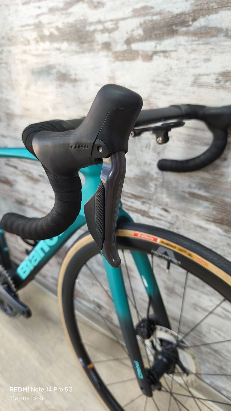 Used Bianchi Specialissima PRO Ultegra Di2 2025 2025 Road & Gravel, Green — image 17 of 38