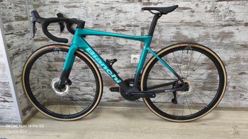 Used Bianchi Specialissima PRO Ultegra Di2 2025 2025 Road & Gravel, Green — image 24 of 38